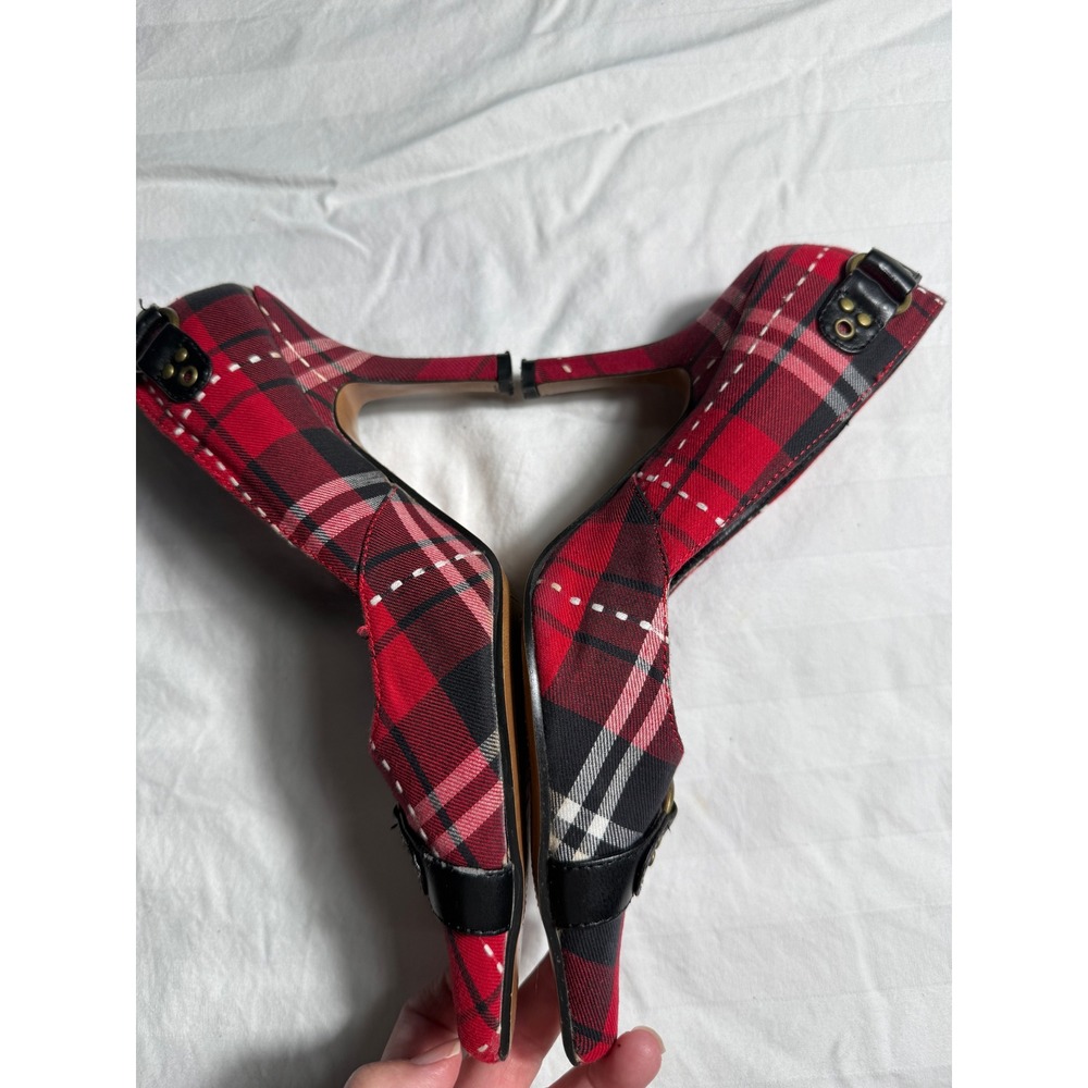 Wild Rose Red Plaid Pointed Toe Pumps Buckle Stiletto Heels Sz 6 Alt Metal - Picture 3 of 8